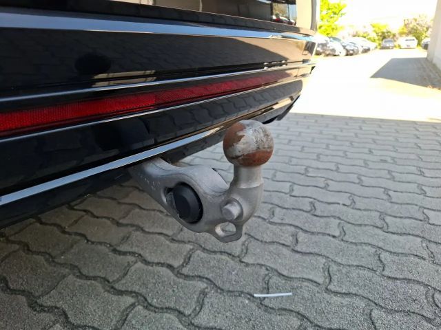 Volkswagen Touareg R-Line Style