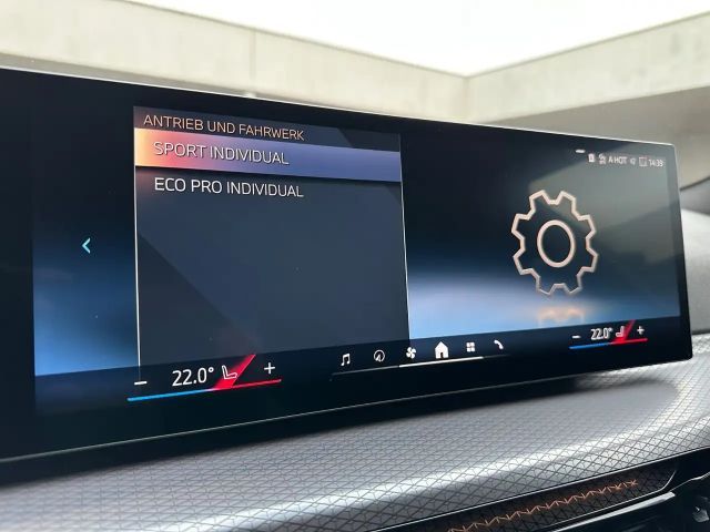 BMW 330 330d M-Sport Touring xDrive