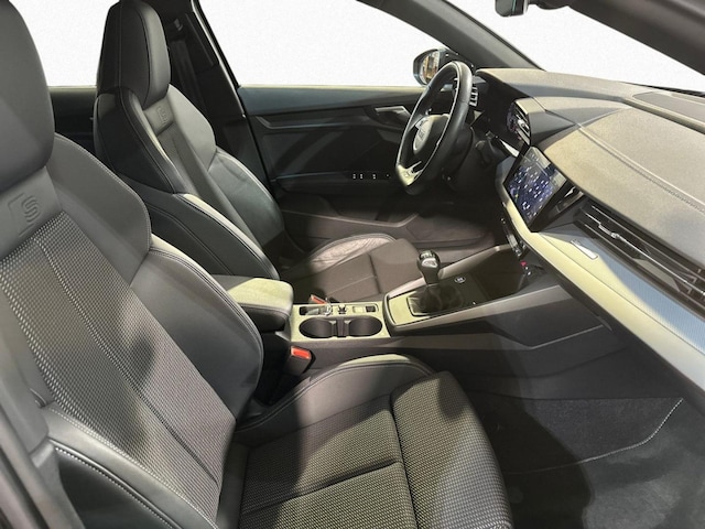 Audi A3 30 TFSI S-Line Sportback