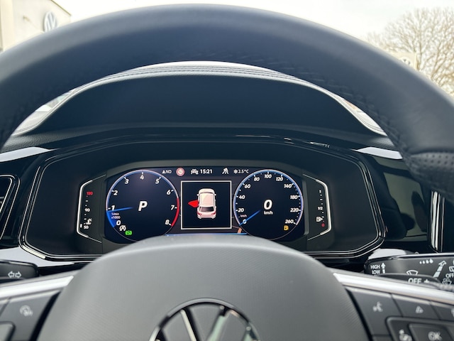 Volkswagen T-Roc 1.5 TSI DSG R-Line