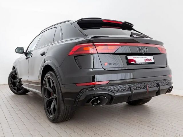 Audi RS Q8 Performance