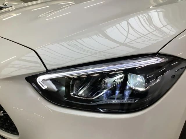 Mercedes-Benz C 180 AMG Line Sedan