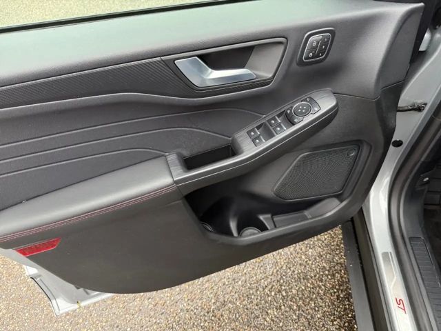 Ford Kuga Hybrid ST Line X