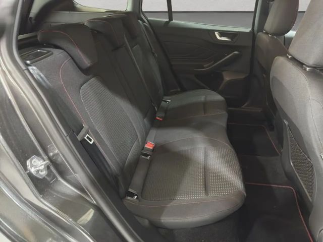 Ford Focus ST Line Wagon