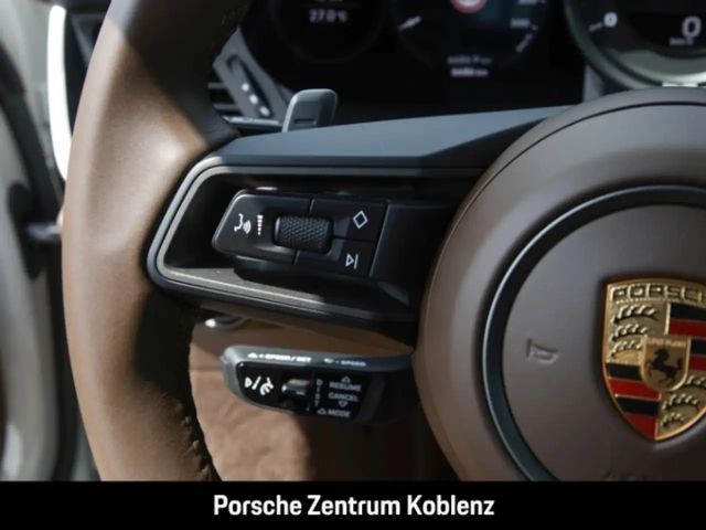 Porsche 992 4 Coupé Targa