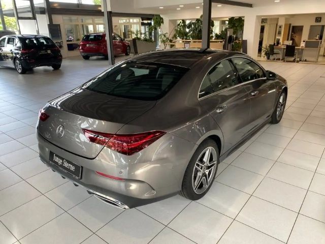 Mercedes-Benz CLA 200 AMG Line Coupé
