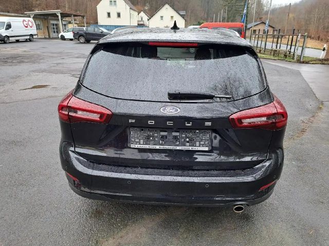 Ford Focus Titanium Wagon