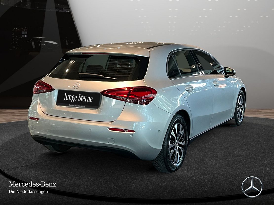 Mercedes-Benz A 180 A 180 d