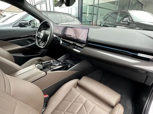 BMW 520 520d M-Sport Touring