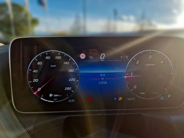 Mercedes-Benz C 200 C 200 d Sedan