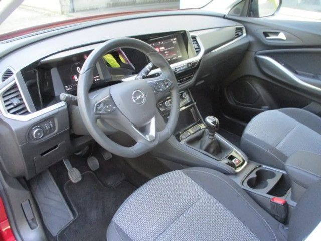 Opel Grandland X 1.2 Turbo business+