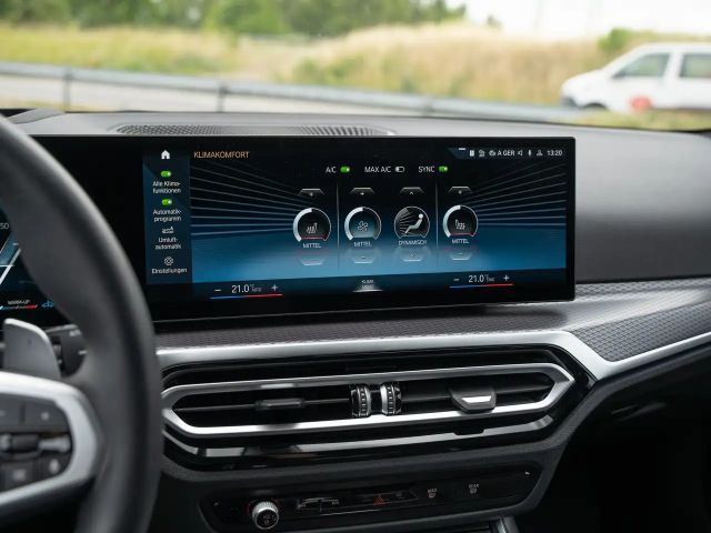 BMW 330 330d M-Sport Touring xDrive