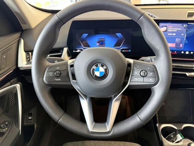 BMW X1 sDr.20i Aut. PANO+KAM+AKTIVS+MEMORY+SPUR+AL+