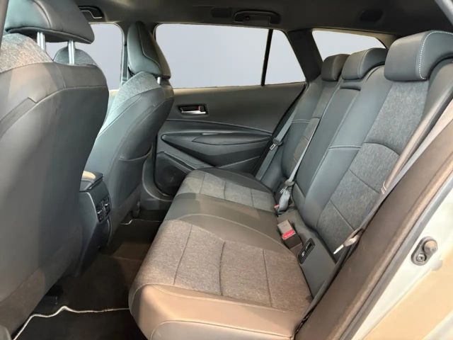 Toyota Corolla Hybride Team D