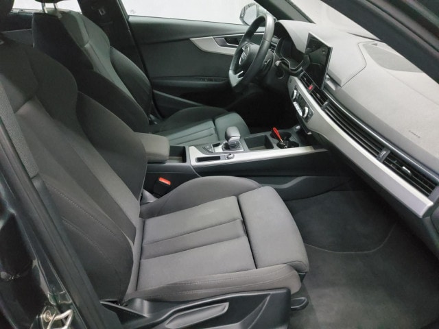 Audi A4 40 TFSI Avant S-Line S-Tronic