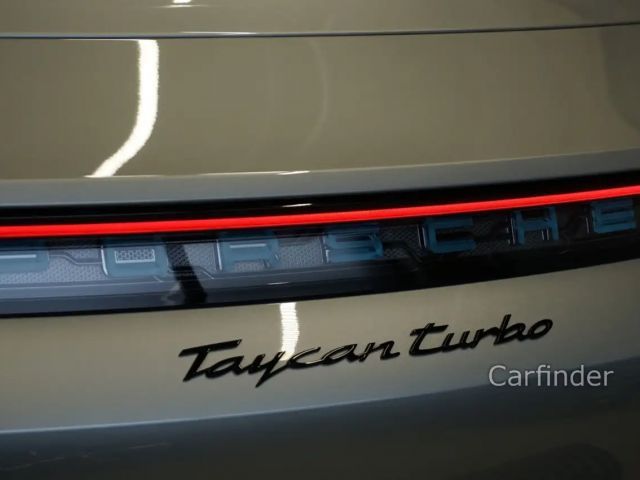 Porsche Taycan Turbo