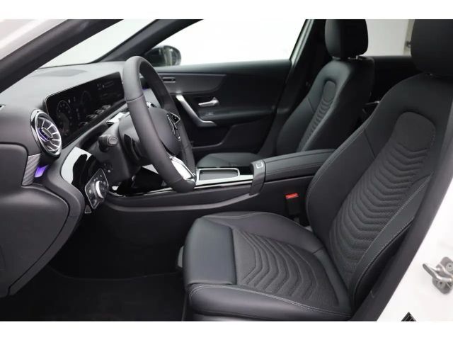 Mercedes-Benz A 180 Limo Night Distronic KeyGO Ambi Standhzg