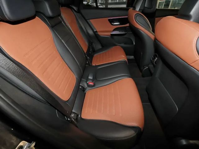 Mercedes-Benz GLC 300 4MATIC AMG Line