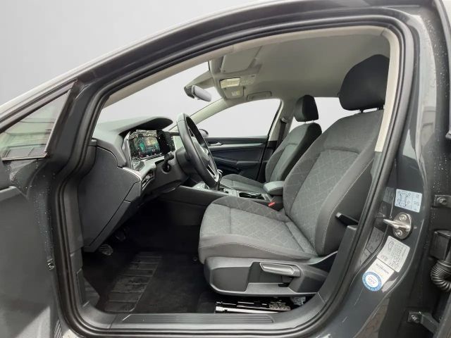 Volkswagen Golf 1.0 TSI Golf VIII Variant