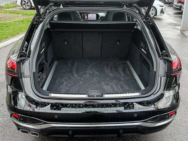 Audi A6 Avant Quattro S-Tronic