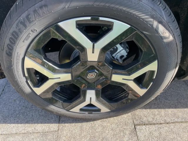 Renault 4 Comfort E-Tech Techno