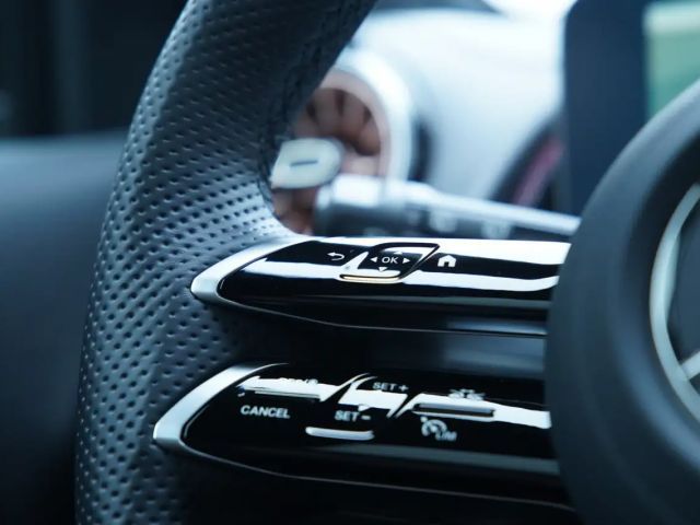 Mercedes-Benz EQB 300 4MATIC Electric Art