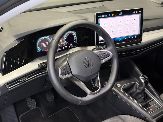 Volkswagen Golf 1.5 TSI Life Variant