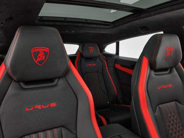 Lamborghini Urus S