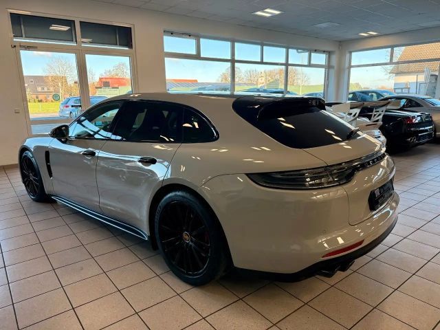 Porsche Panamera GTS Sport Turismo