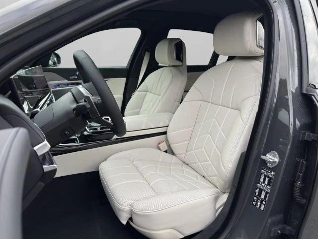 BMW 740 740d M-Sport Sedan xDrive