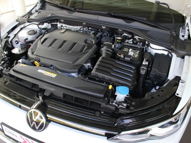 Volkswagen Golf 2.0 TDI Life Move Variant