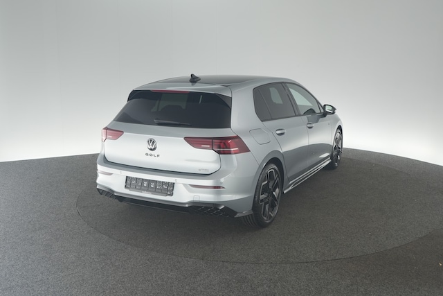 Volkswagen Golf 1.5 eTSI DSG Golf VIII R-Line