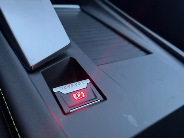 Peugeot 408 GT-Line Hybrid