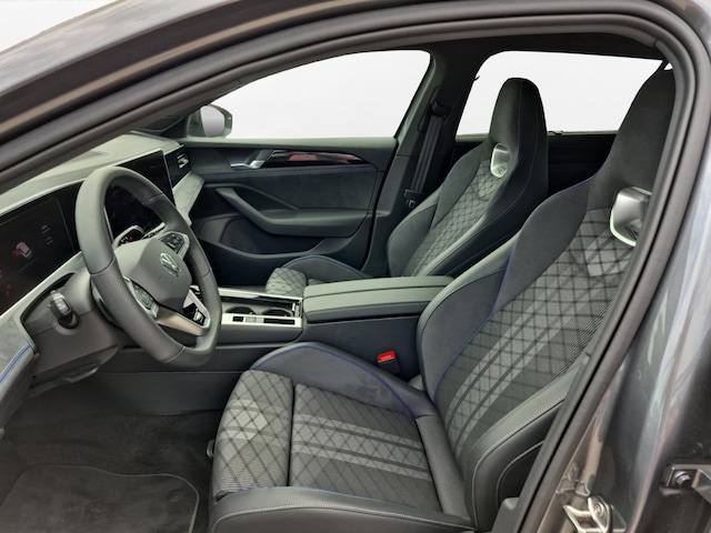 Volkswagen Passat 1.5 TSI DSG eHybrid