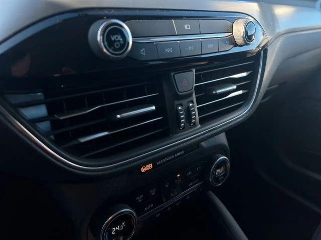 Ford Kuga Plug in Hybrid Titanium