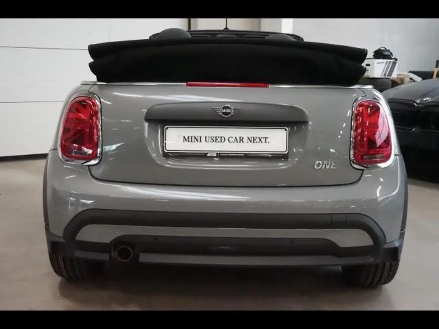 MINI One Cabrio facelift - carplay - navi - jc