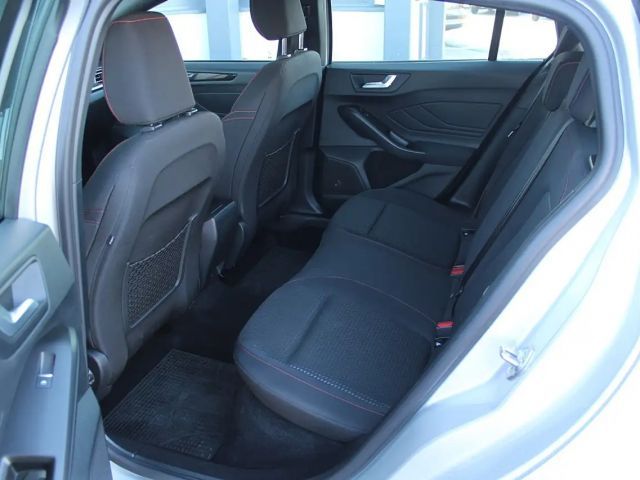 Ford Focus ST Line Wagon