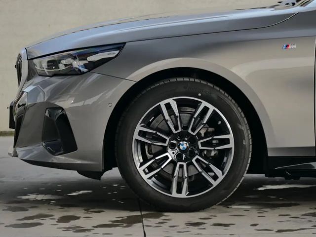 BMW 520 520d M-Sport Touring