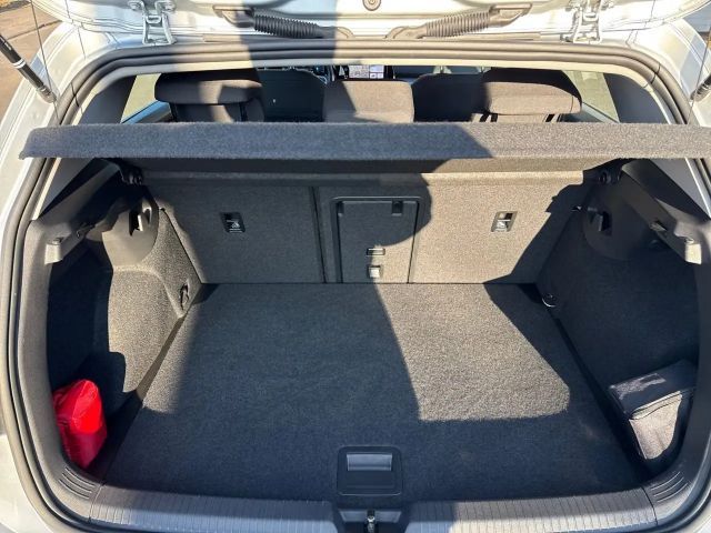 Volkswagen Golf 1.5 TSI Golf VIII Life