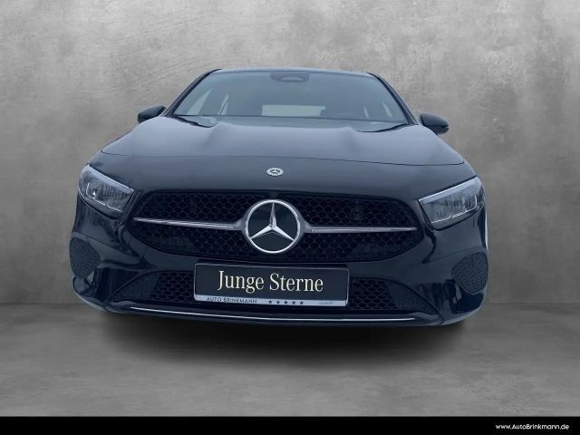 Mercedes-Benz A 200 A 200 d