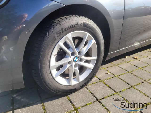 BMW 218 218d Active Tourer Sedan