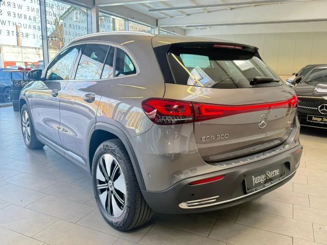 Mercedes-Benz EQA 300 4MATIC Advanced