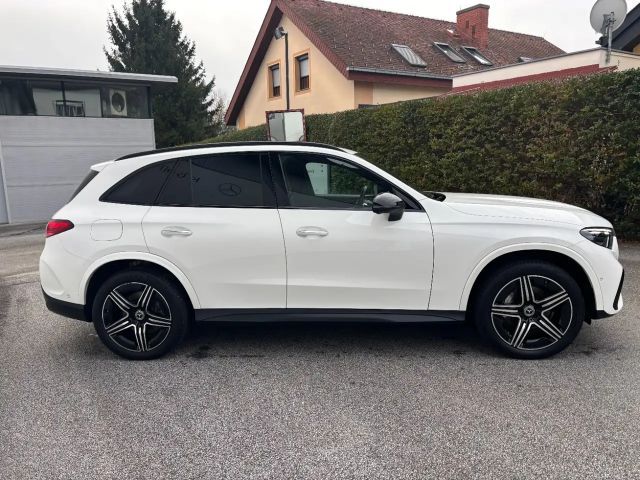 Mercedes-Benz GLC 300 4MATIC AMG Line