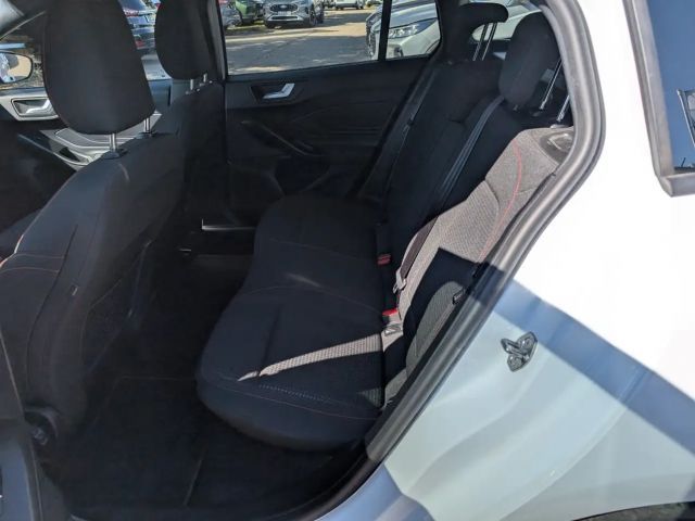 Ford Focus ST Line Wagon