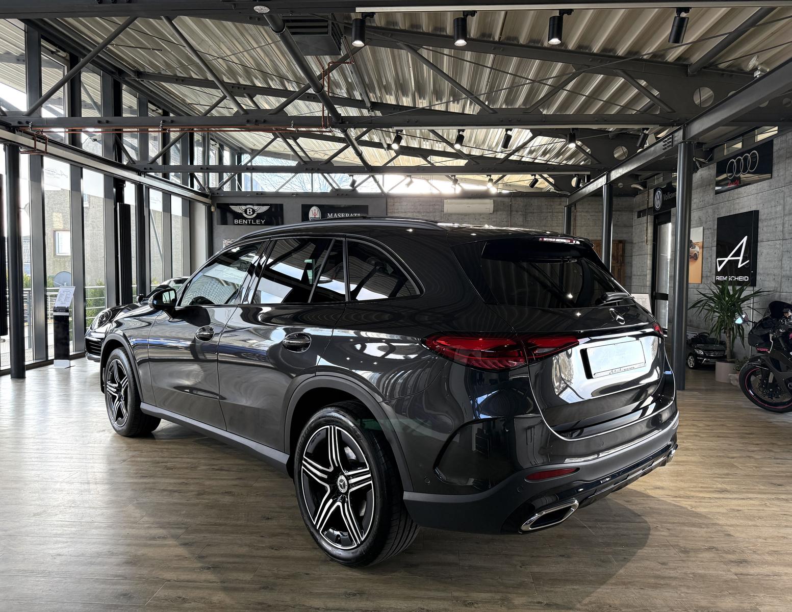 Mercedes-Benz GLC 300 4MATIC AMG Line