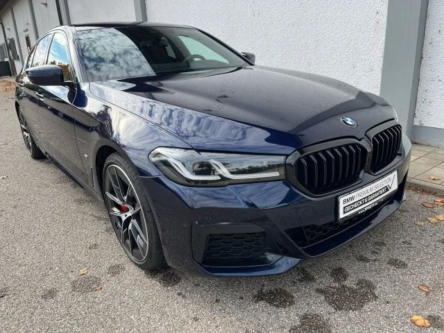 BMW 530 530d M-Sport Sedan