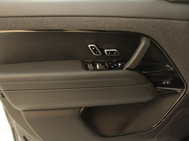 Land Rover Range Rover Sport D300 Dynamic SE