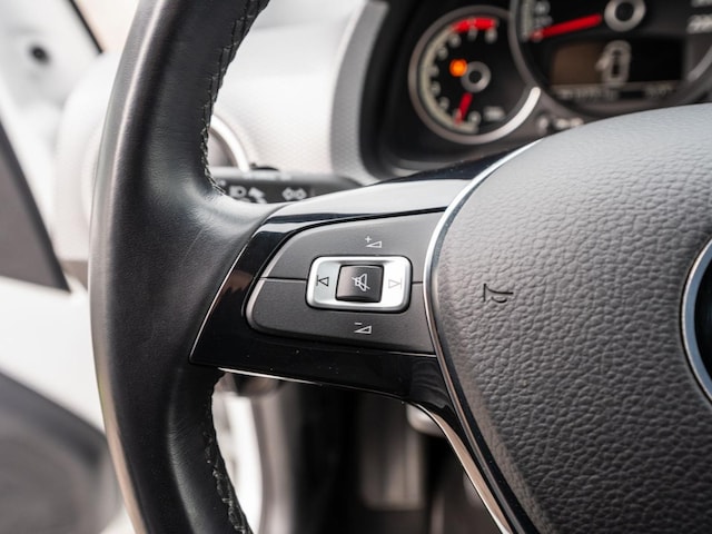 Volkswagen up! 1.0 MPI Active Move Move up!