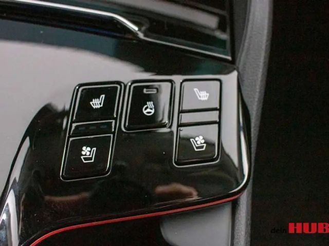 Kia Sportage /GOLD/UVO/1.