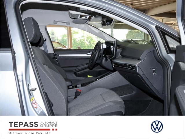 Volkswagen Golf 1.5 eTSI